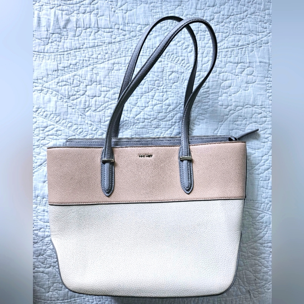 EUC vegan handbag from Nine West